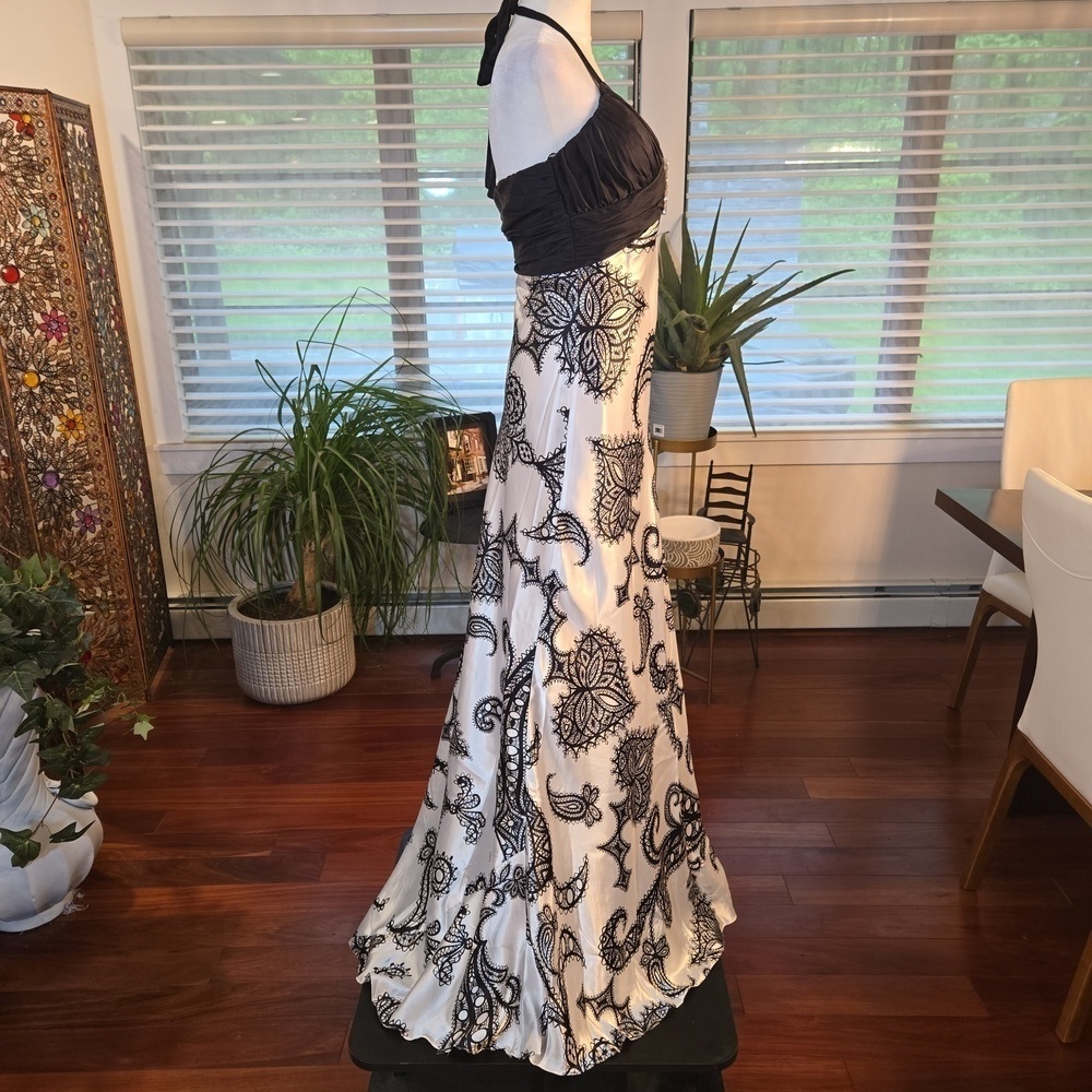 VTG Cache Y2K Embellished Plunge Halter Paisly Satin Maxi Gown Size 2 - Picture 5 of 11